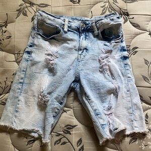 Rue 21 shorts size 28-30 only wore 3 times